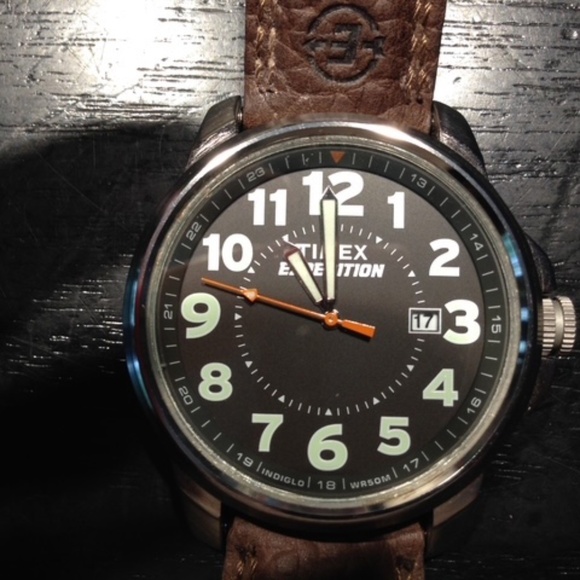 Timex Expedition Watch - Picture 2 of 7